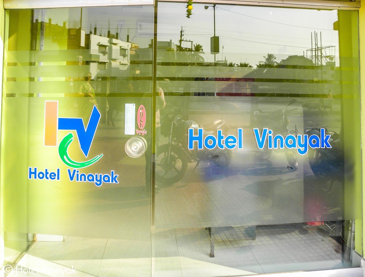 Hotel Vinayak Māldah 외부 사진