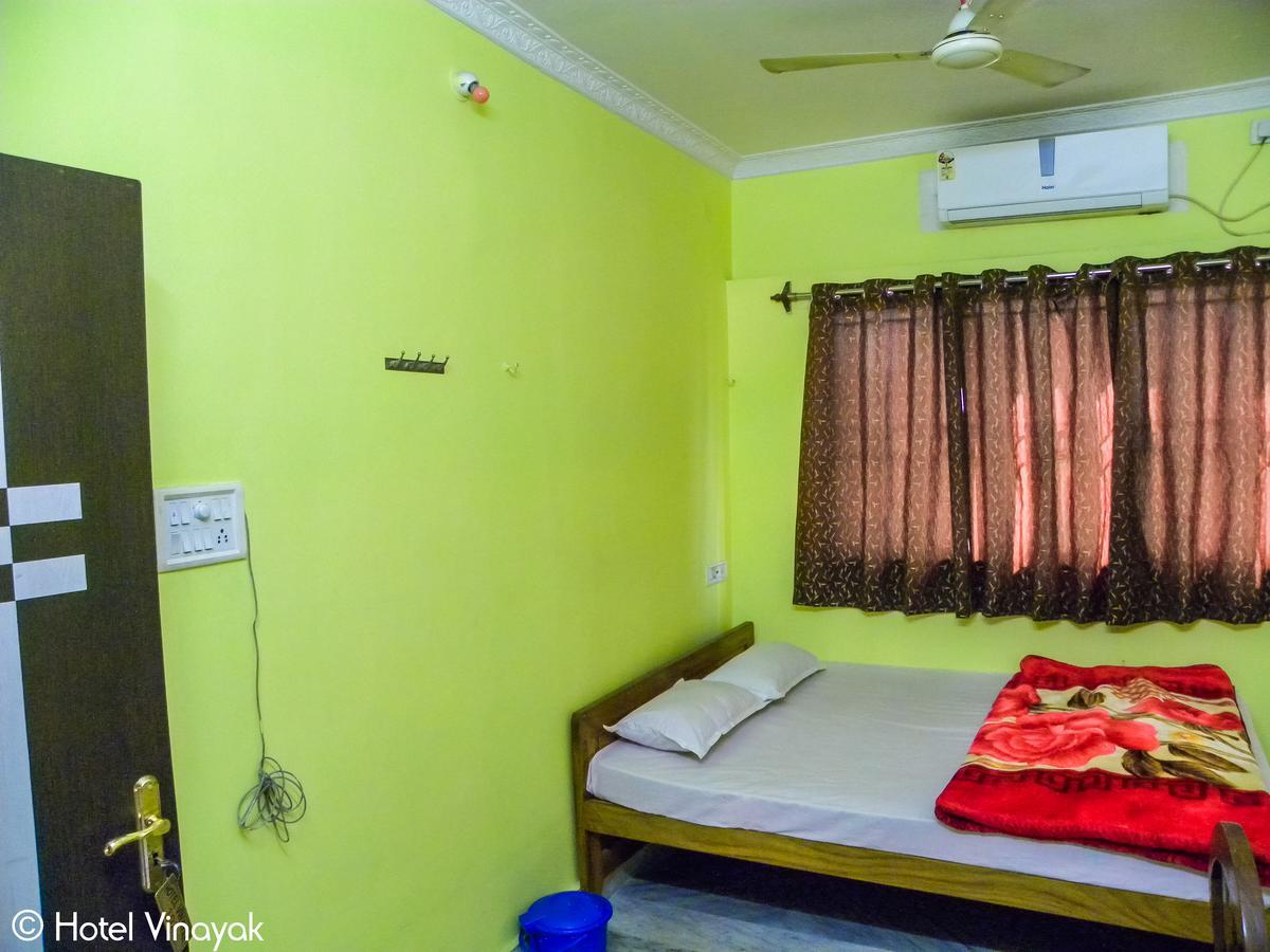 Hotel Vinayak Māldah 외부 사진